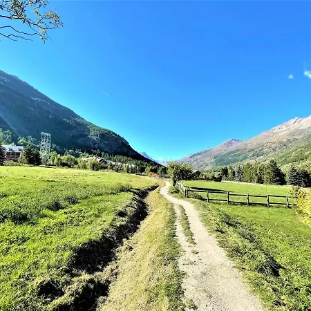 Cosy 2 Pieces, 6 Couchages, Proche Pistes Et Commerces, Parking Inclus - La Salle-les-alpes - Fr-1-330f-88 Serre Chevalier