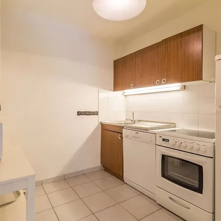 Cosy 2 Pieces, 6 Couchages, Proche Pistes Et Commerces, Parking Inclus - La Salle-les-alpes - Fr-1-330f-88 Serre Chevalier